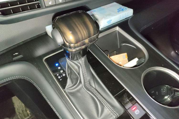 Used Toyota Sienna 2024 2.5L Hybrid Four-Wheel Drive Prestige Edition