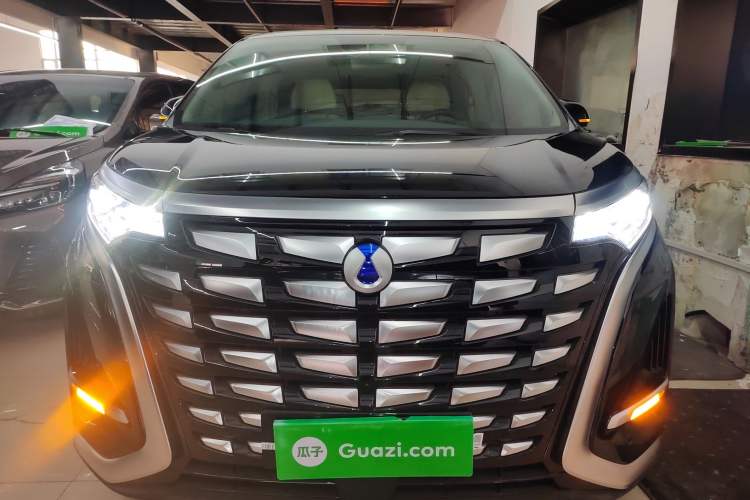 Used Denza D9 2024 DM-i 1050 Luxury Model