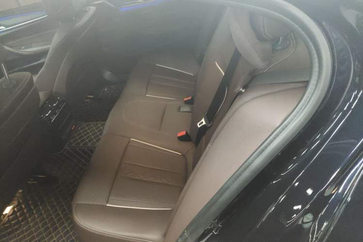 Used BMW 5 Series 2022 530Li Leading Model M Sport Package