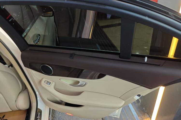 Used Mercedes-Benz C-Class 2015 C 200 L