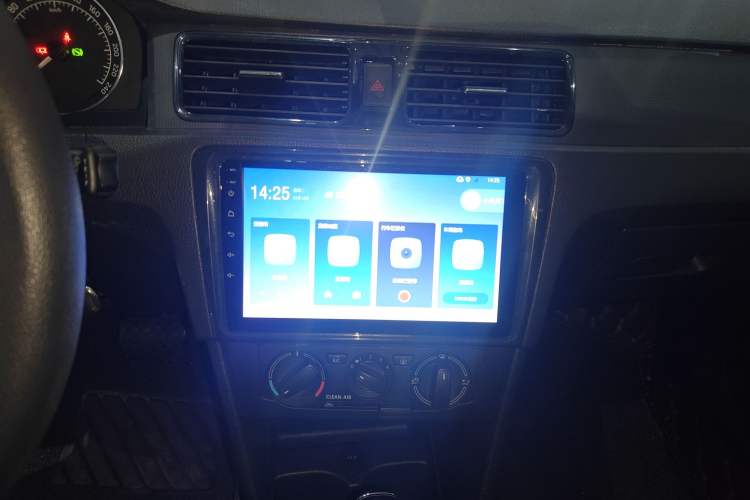 Used Skoda Rapid Spaceback 2016 Revised Version 1.6L Automatic Front-Drive Edition