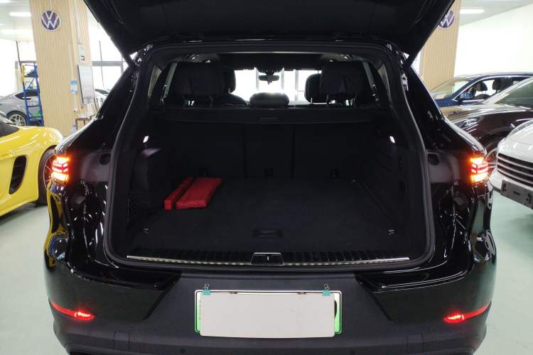 Used Porsche Cayenne E-Hybrid 2024 Cayenne E-Hybrid 2.0T