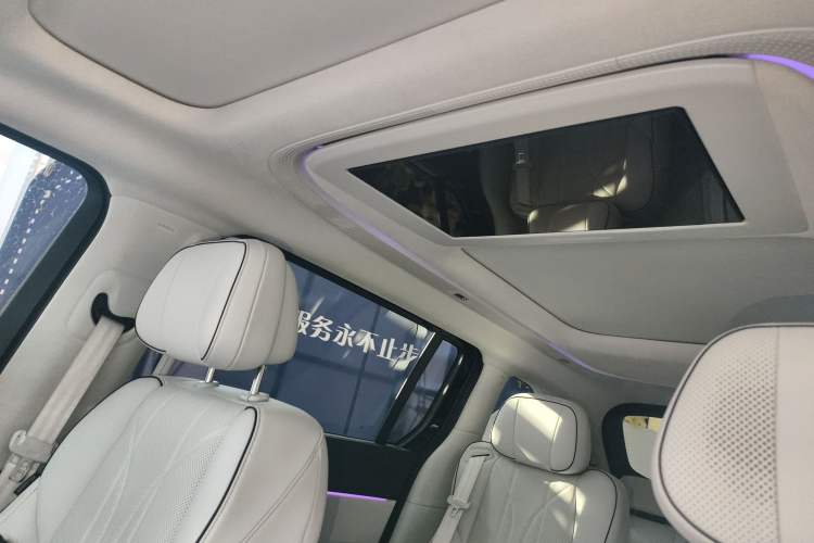 Used XPeng X9 2024 702 Ultra-Long Range Pro
