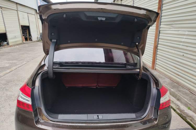 Used Peugeot 408 2014 1.8L Automatic Luxury Edition
