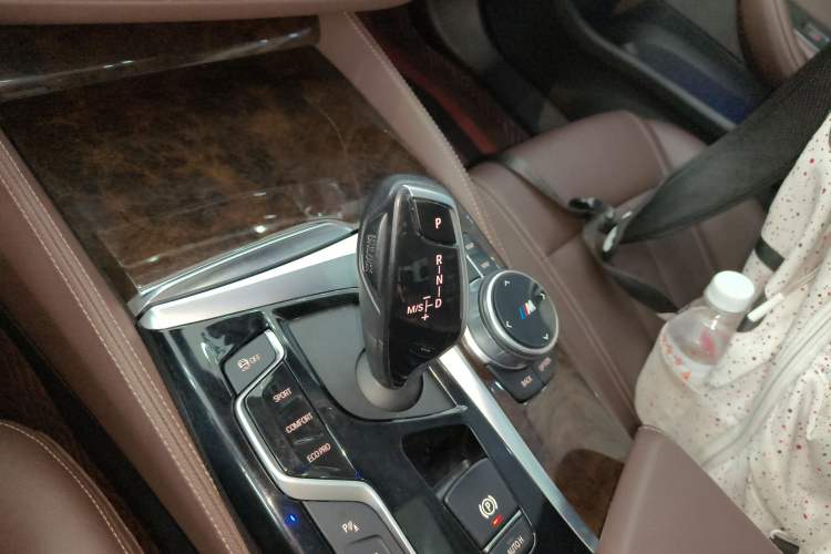 Used BMW 5 Series 2020 525Li Luxury Package