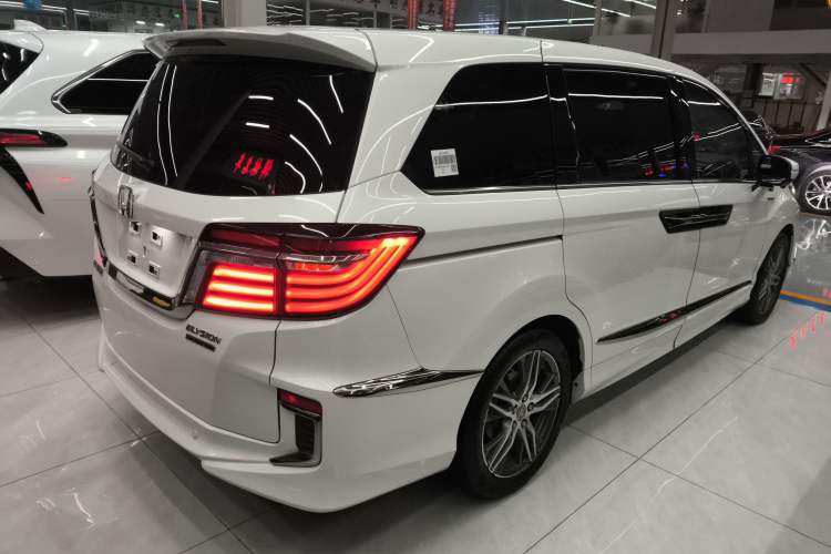 Used Honda Elysion 2019 2.0L Hybrid Luxury Edition