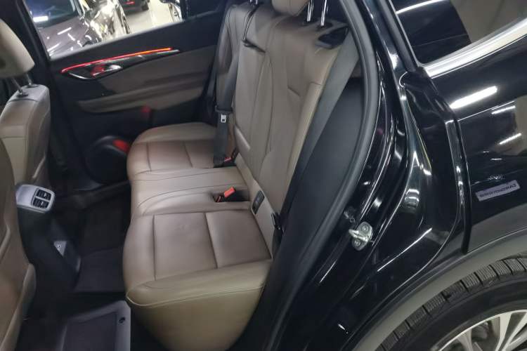 Used Buick Envision 2022 Encore Plus 652T Five-Seat Luxury Model
