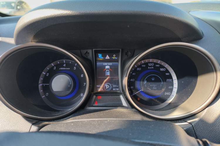 Used Changan CS75 2016 1.8T Automatic Elite Model China V Standard
