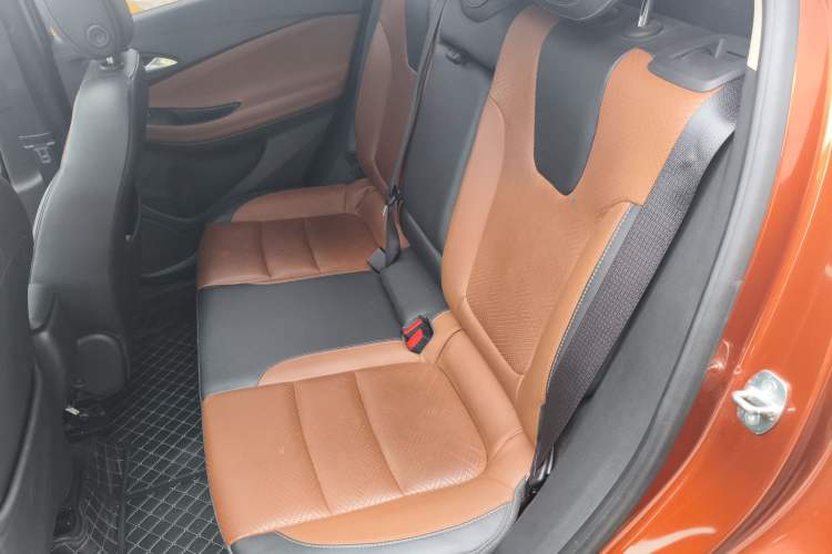 Used Buick Encore GX 2020 20T CVT Two-Wheel Drive Flagship Version
