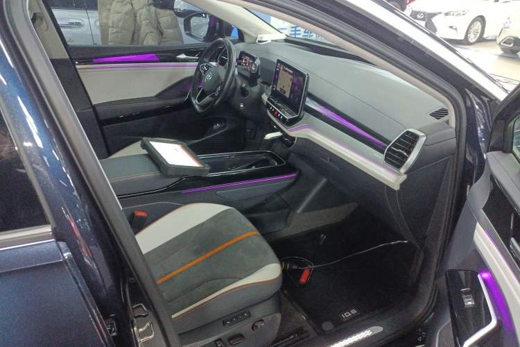 Used Volkswagen ID.6 CROZZ 2022 Long-Range PRO Edition
