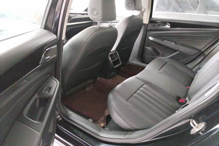 Used Volkswagen Passat 2023 280TSI Business Edition
