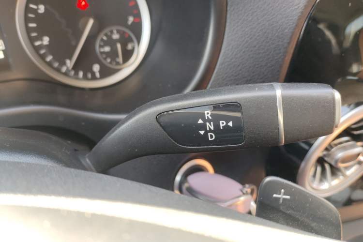 Used Mercedes-Benz Vito 2021 2.0T Business Version 7 Seats