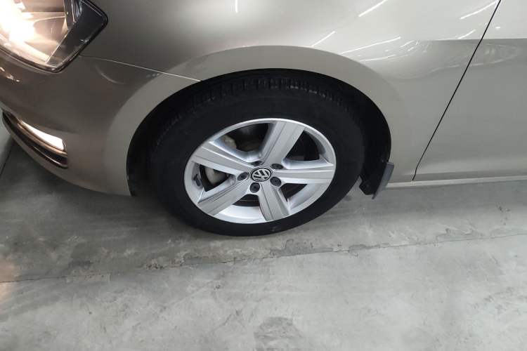 Used Volkswagen Golf 2015 1.6L Automatic Comfort Model
