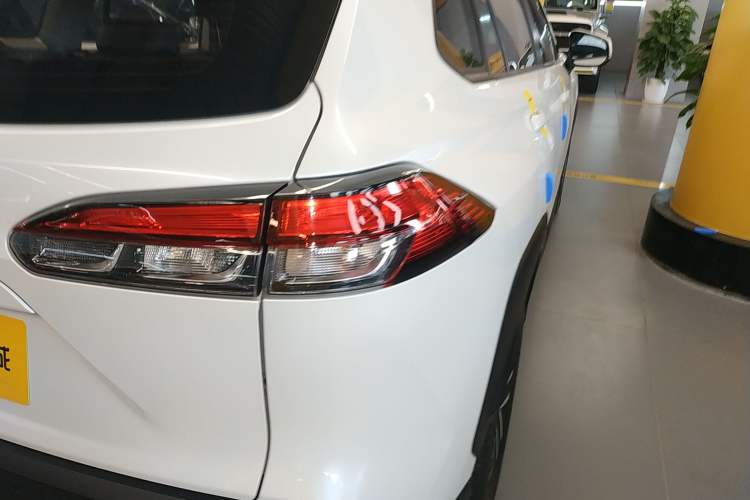 Used Toyota FRONTLANDER 2022 2.0L CVT Luxury Edition
