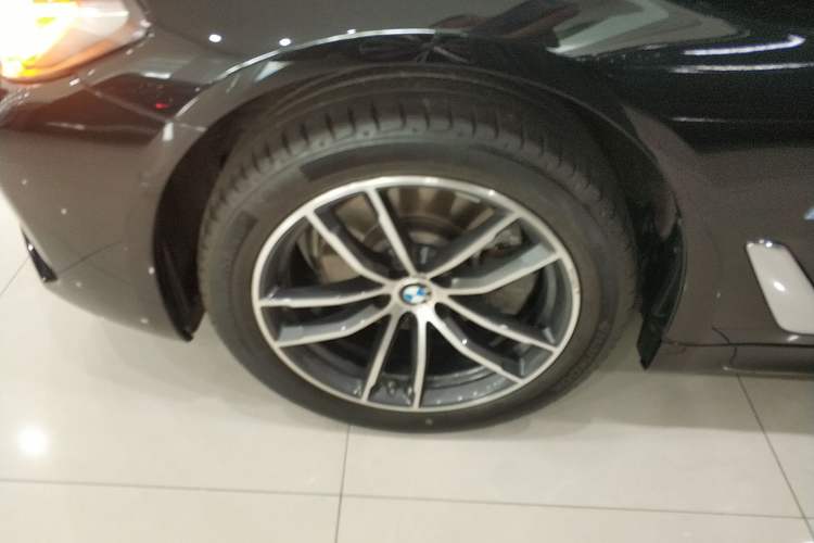 Used BMW 5 Series 2022 Second Facelift 525Li M Sport Package
