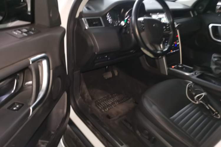 Used Land Rover Discovery Sport 2018 240 PS HSE LUXURY Edition
