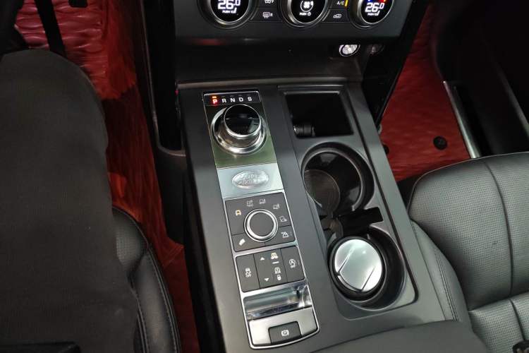 Used Land Rover Discovery 2019 3.0 SC V6 SE
