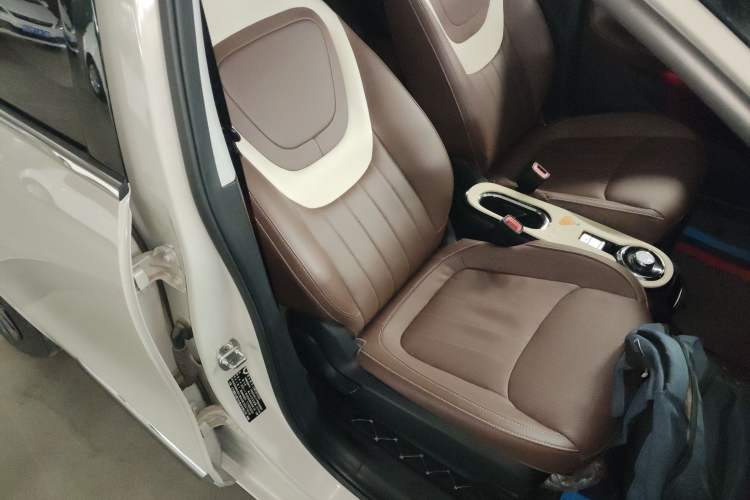 Used Wuling Bingo 2023 410 km Lingxi Deluxe Edition