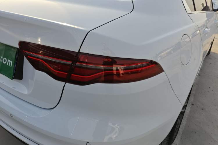 Used Jaguar XEL 2023 2.0T 250 PS R-DYNAMIC S Advanced Sport Edition
