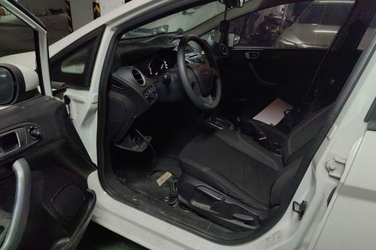 Used Ford Fiesta 2013 Hatchback 1.5L Automatic Fashion Edition