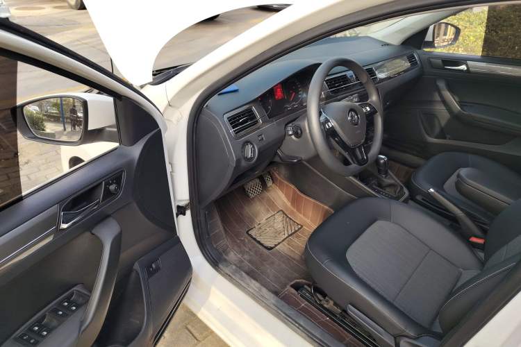 Used Volkswagen Santana 2019 1.5L Automatic Comfort Edition China VI Standard
