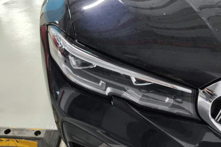 TDK.VehicleDetails.img