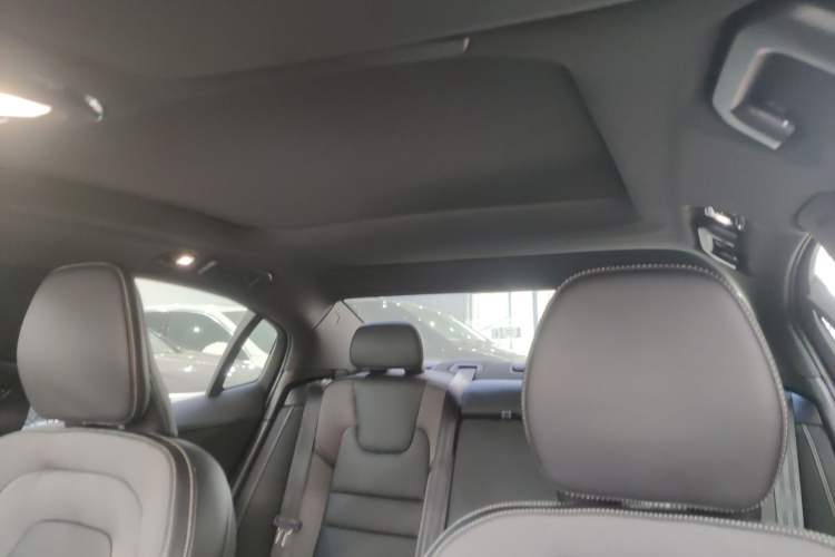 Used Volvo S60 2025 B5 Zhiya Sport Edition
