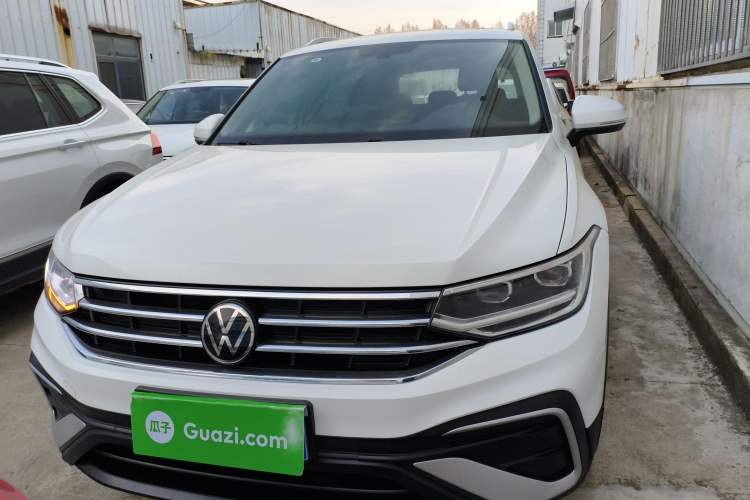 Used Volkswagen Tiguan L 2024 300TSI Automatic Two-Wheel Drive Smart Edition
