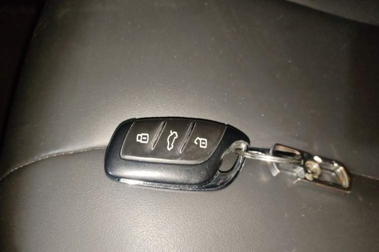 Used Roewe i5 2021 1.5L CVT Platinum Edition
