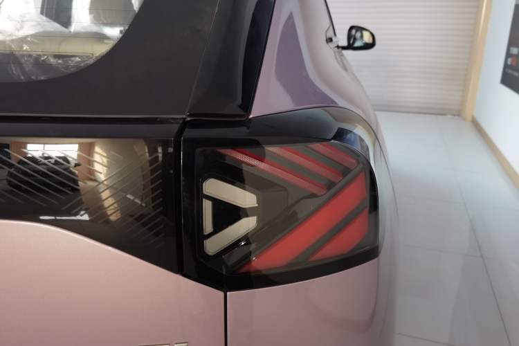 Used ARCFOX T1 2025 Model 425 PLUS