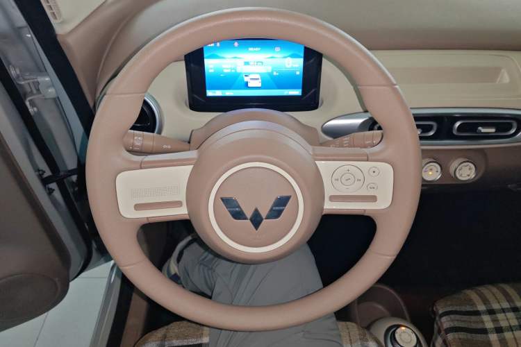 Used Wuling Hongguang MINIEV 2025 Four-Door Version Advanced Edition
