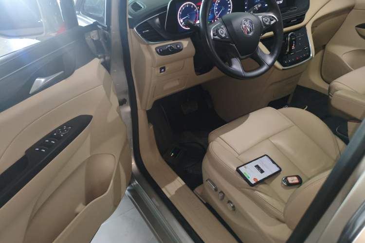 Used Buick GL8 2022 ES Landtrek 653T Luxury Edition