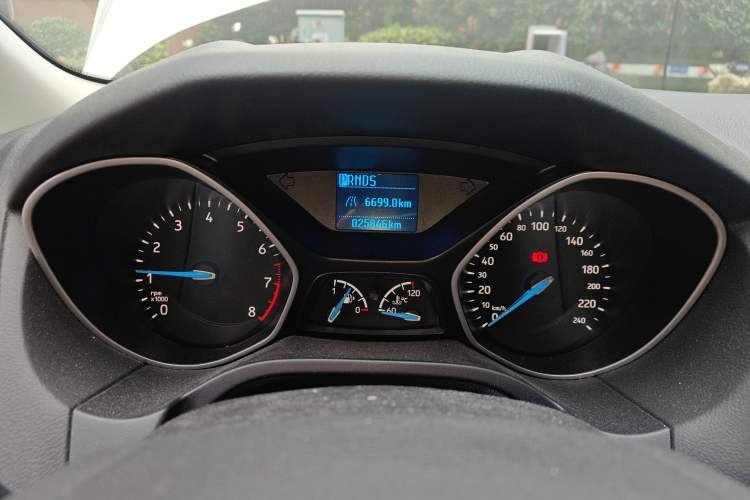 Used Ford Focus 2018 Hatchback Classic 1.6L Automatic Comfort Plus SmartDrive Edition