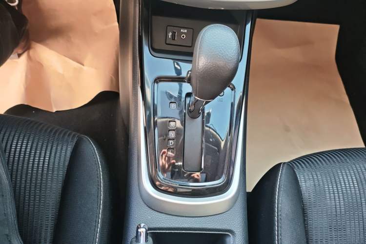 Used Nissan Tiida 2021 1.6L CVT Cool Edition
