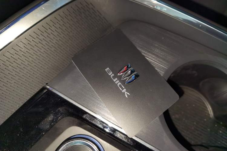 Used Buick E5 2025 Model 620KM Prestige Edition
