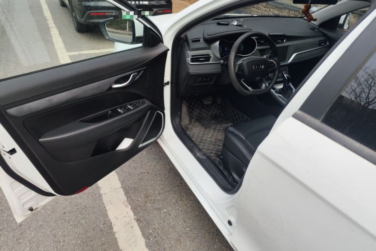 Used Geely Auto Emgrand 2021 UP 1.5L CVT Luxury Model
