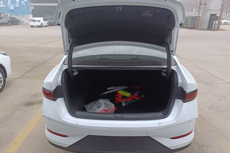 Used BYD Qin PLUS 2025 DM-i Smart Drive 55KM Leading Model
