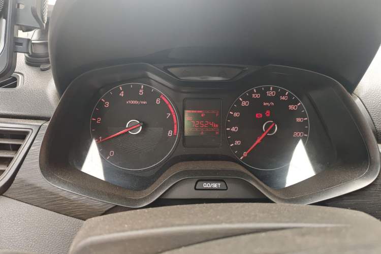 Used Baojun 310 2016 1.2L manual Comfort trim level
