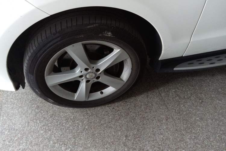 Used Mercedes-Benz M-Class 2014 ML 320 4MATIC
