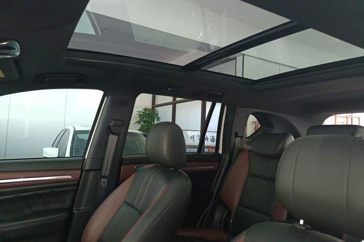 Used GAC Trumpchi GS8 2020 GS8S 390T Two-Wheel Drive Luxury Smart Connectivity Version
