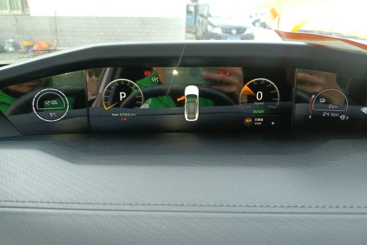 Used Changan UNI-V iDD 2023 ZhiDian iDD 1.5T 113km ZhiKu Model