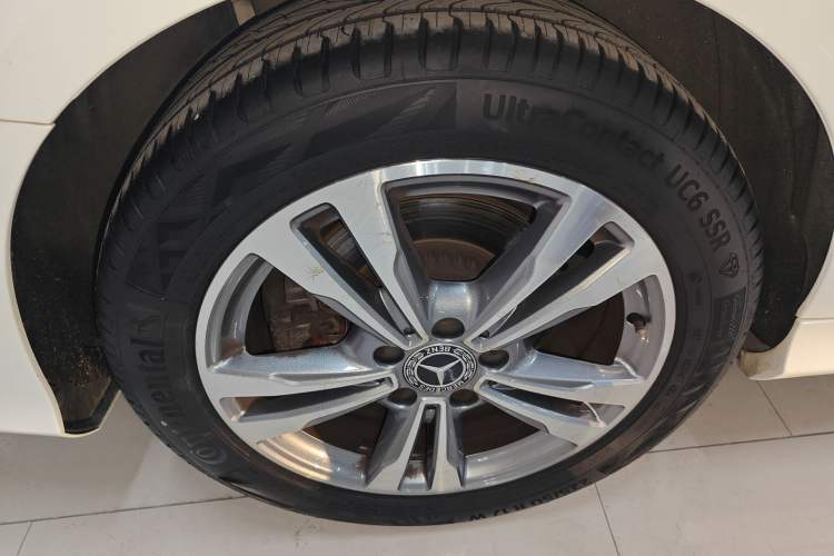 Used Mercedes-Benz C-Class 2017 Facelift C 200 L Sport Edition
