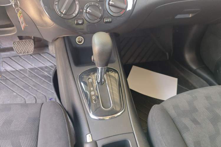 Used Nissan Tiida 2014 1.6L CVT Comfort Model