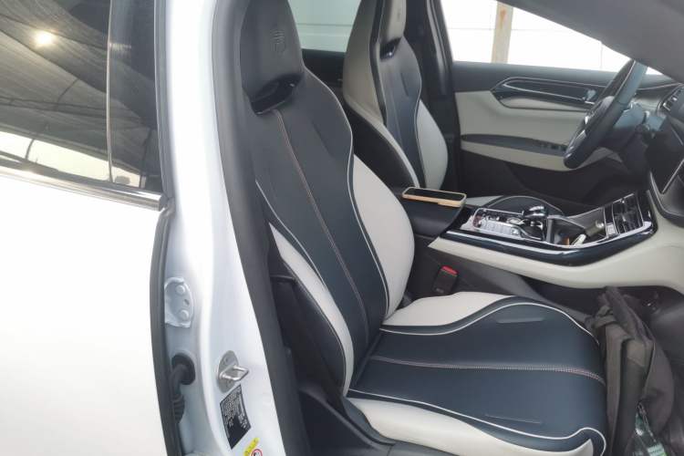 Used BYD Qin PLUS 2021 EV 600KM Flagship Model