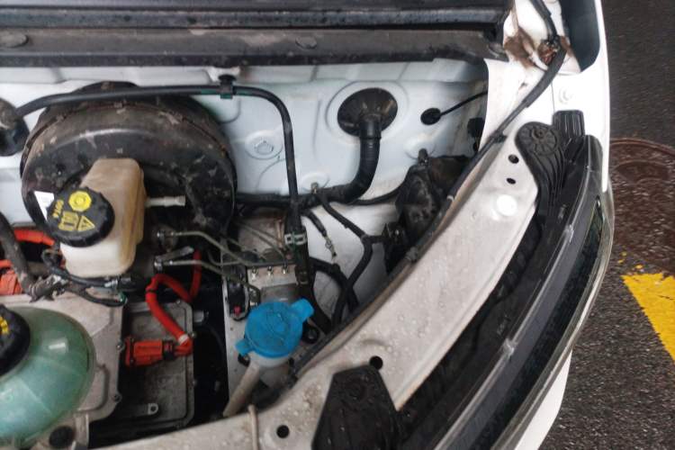 Used Wuling Yangguang 2024 300km Range Practical Window-Sealed Version 60kW
