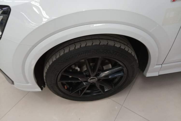 Used Audi Q2L 2023 35TFSI Progressive Dynamic Edition