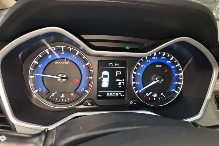 Used Geely Auto Vision X3 2019 Upgraded Model 1.5L CVT Elite Version
