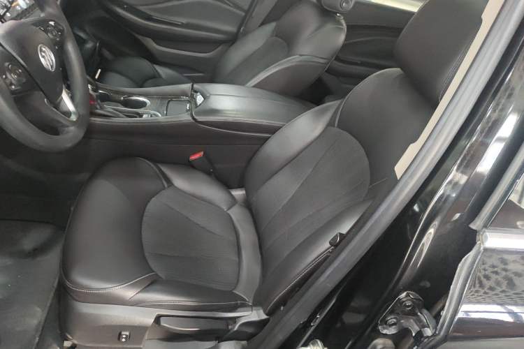 Used Buick Envision 2018 20T Two-Wheel-Drive Leading Model
