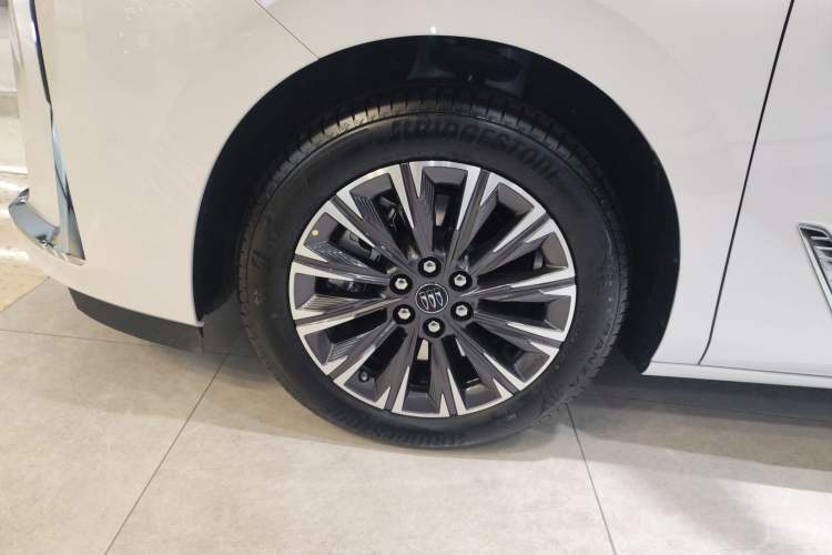 Used Buick GL8 2025 Lu Zun Deluxe Edition
