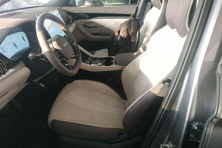 Used BYD Song PLUS New Energy 2025 DM-i Smart Drive 112KM Prestige Model
